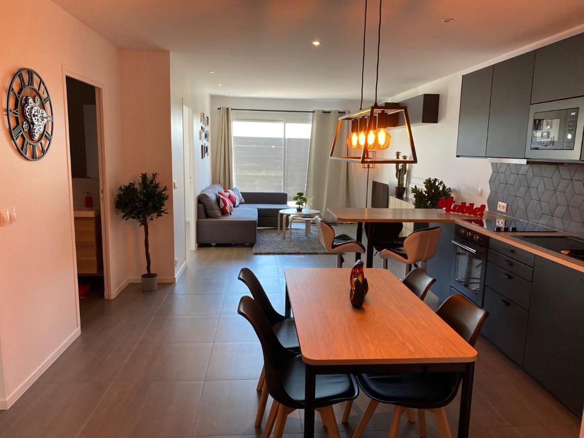 Gold Cocoon T3 74M2 Proche Centre Ville Villejust Dış mekan fotoğraf