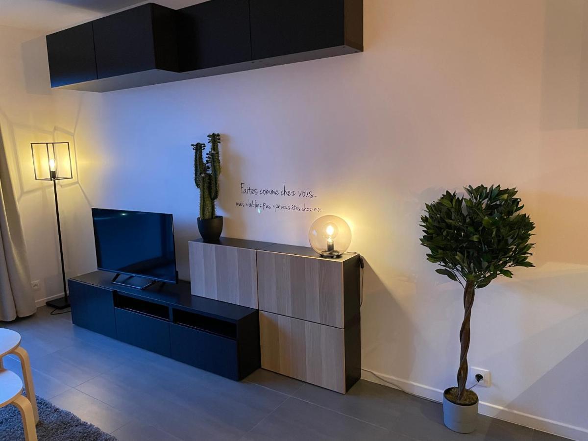 Gold Cocoon T3 74M2 Proche Centre Ville Villejust Dış mekan fotoğraf