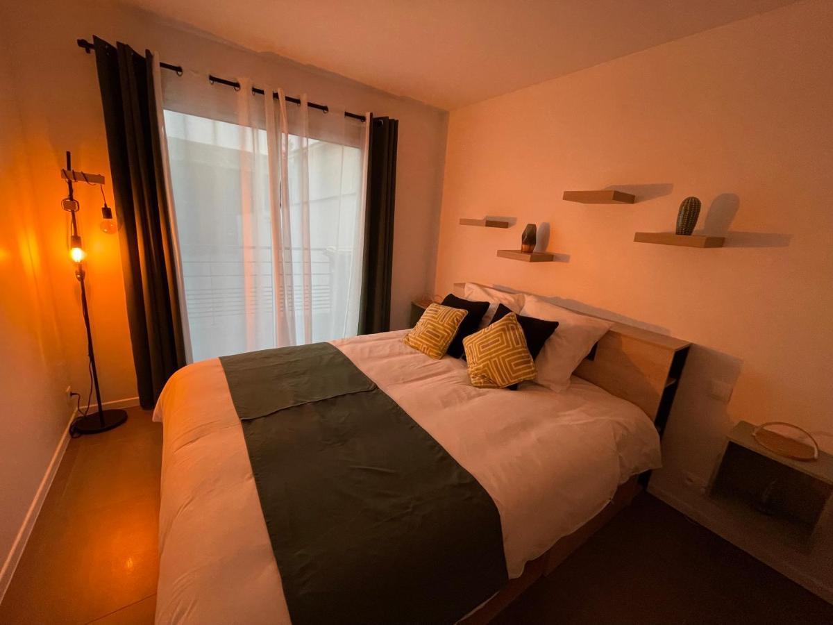 Gold Cocoon T3 74M2 Proche Centre Ville Villejust Dış mekan fotoğraf